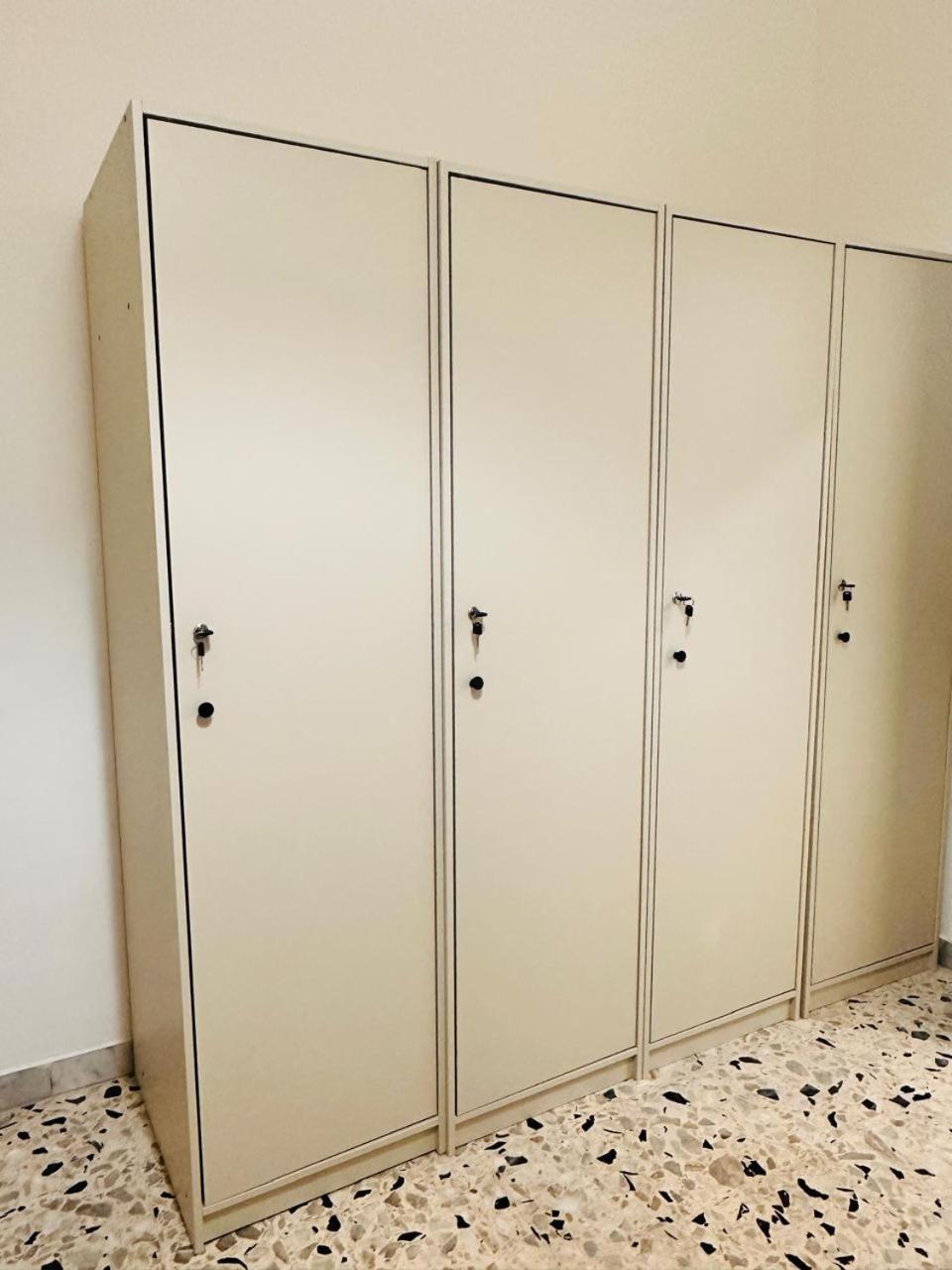 Baraka 24 Albergue Roma